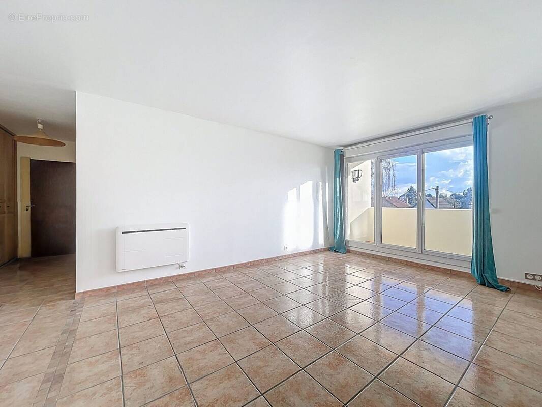 Appartement à VILLEMOMBLE