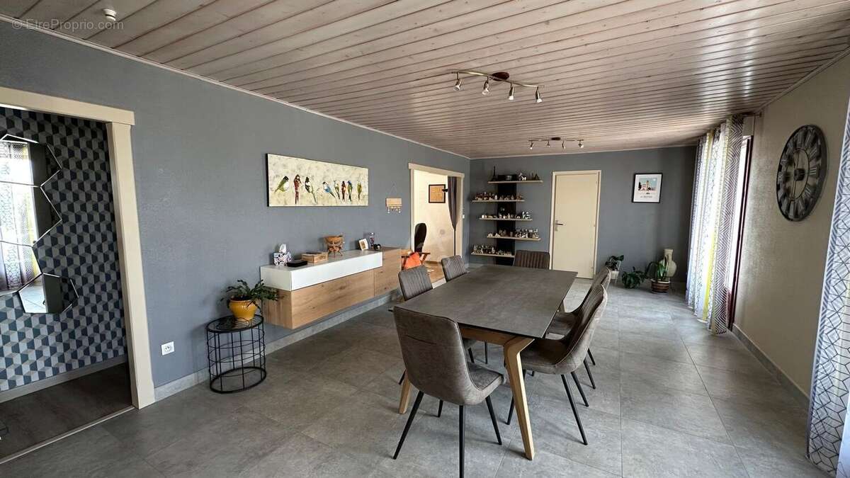 Maison à LA BRUFFIERE