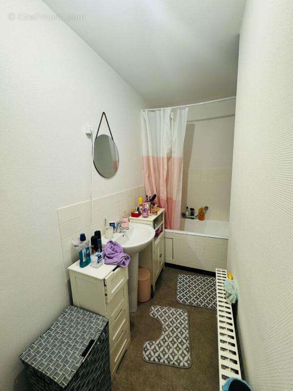 Appartement à FOURCHAMBAULT