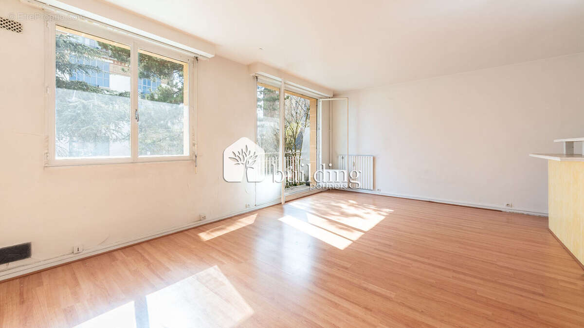 Appartement à NEUILLY-SUR-SEINE
