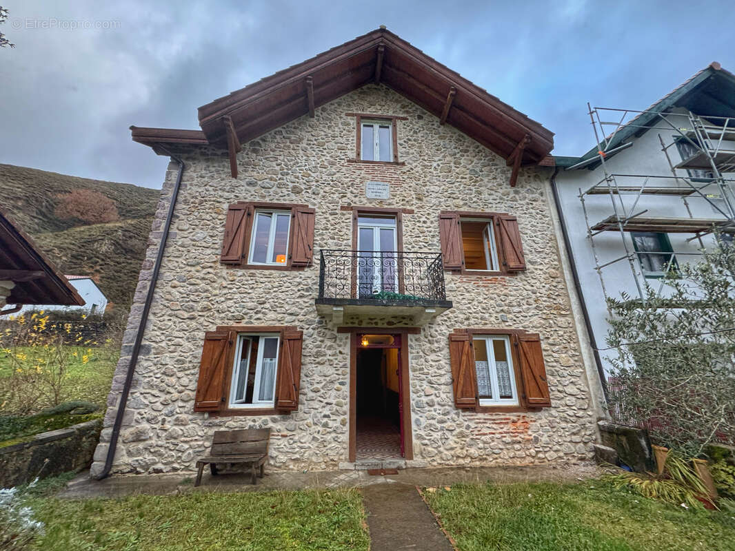 Maison mitoyenne en pierres - photo 17
