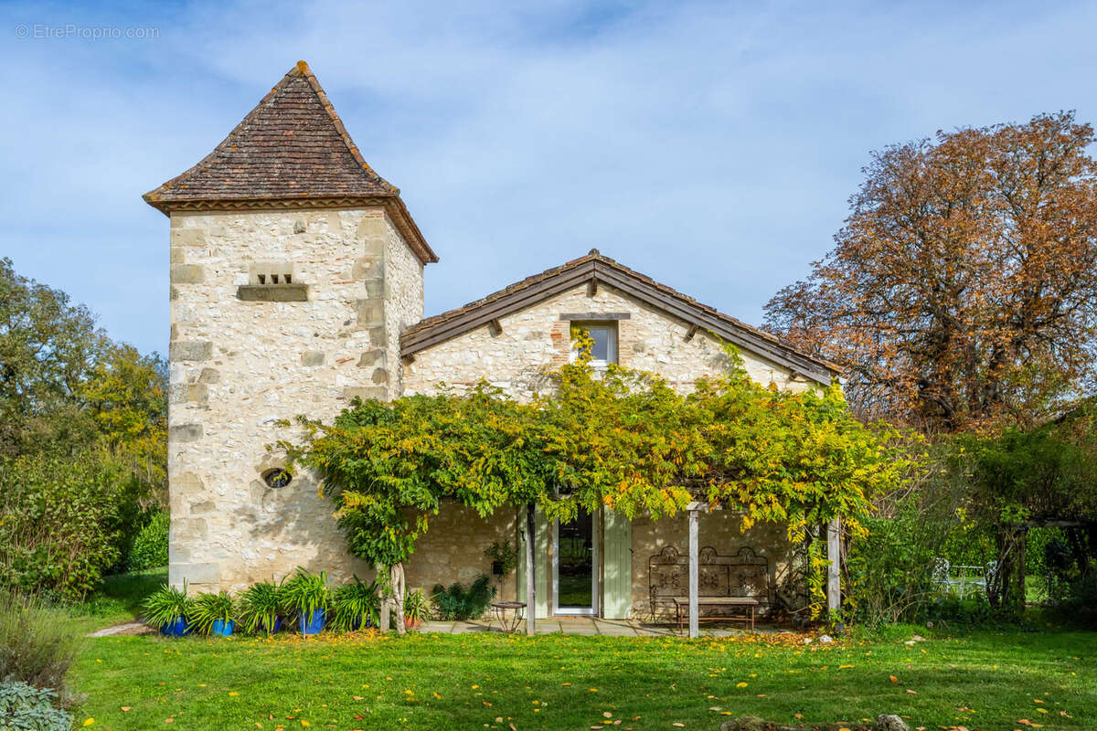 Maison à CASTILLONNES