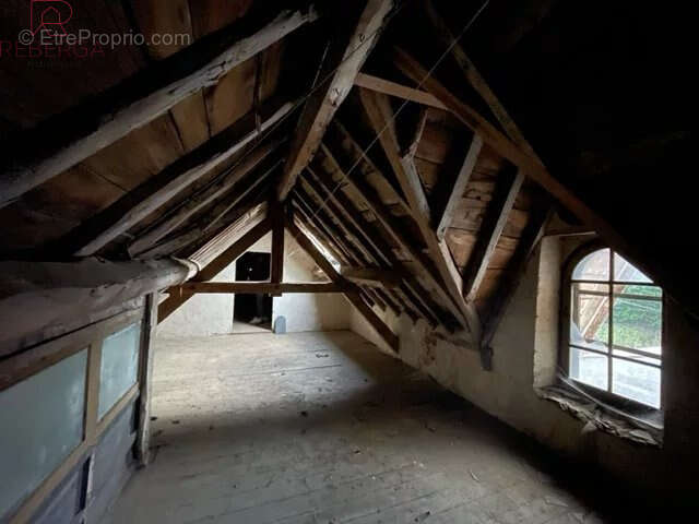 Maison à LACAUNE