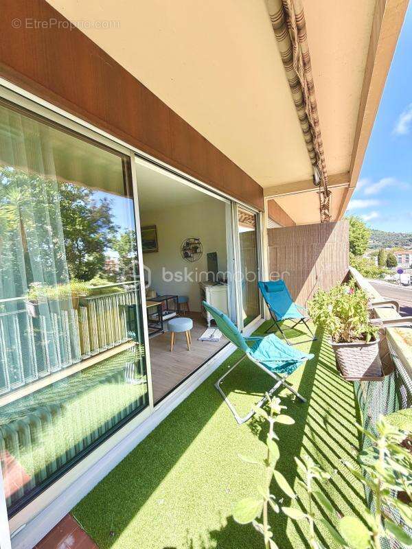 Appartement à SIX-FOURS-LES-PLAGES