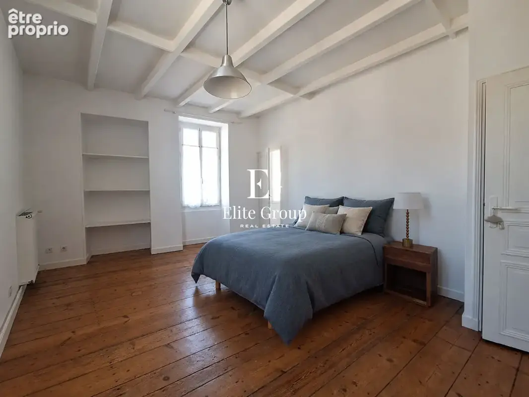 A VENDRE Maison de ville Cognac rue piétonne 3 pièces 81 m² - photo 6