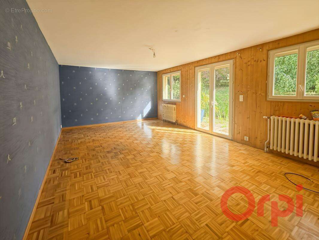Exceptionnelle maison familiale avec grand potentiel – Habitable immédiatement ! - photo 14