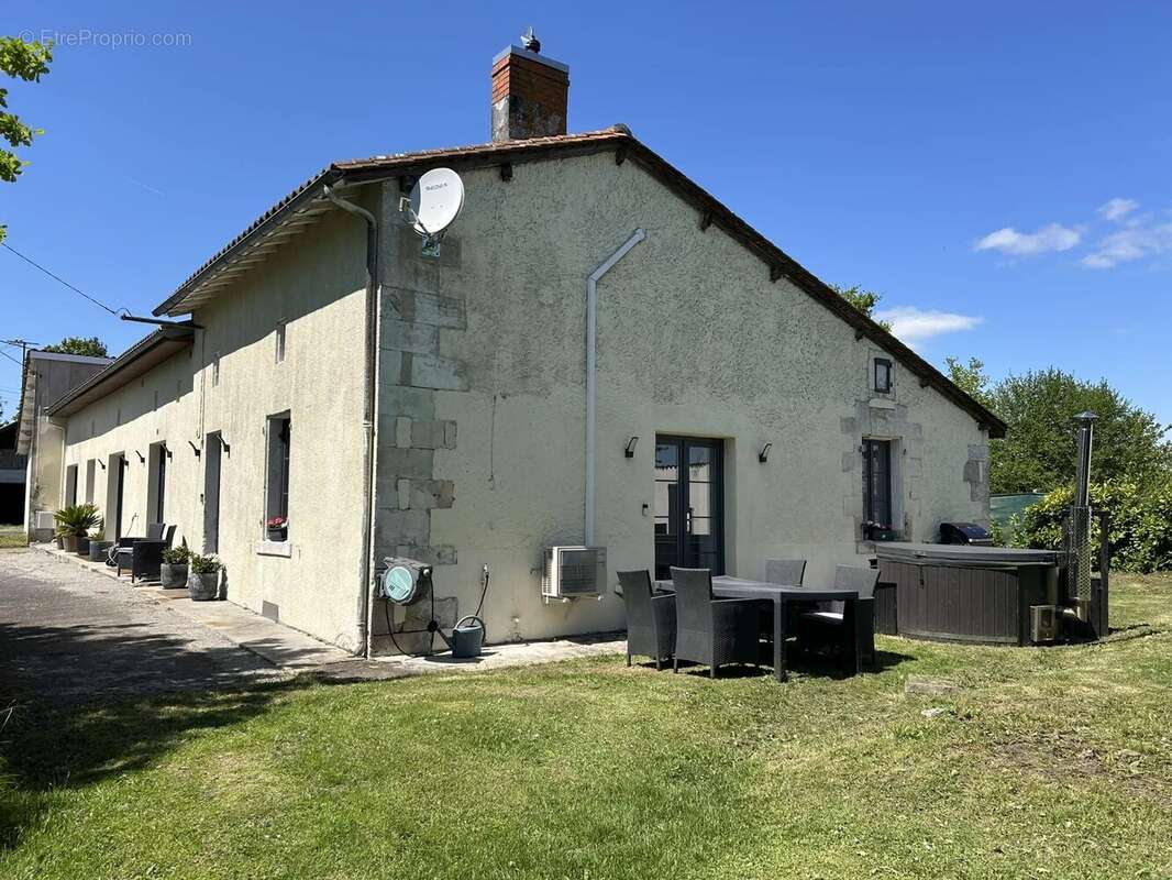 Jolie maison de 4/5 chambres avec accès au centre ville à pied - photo 19