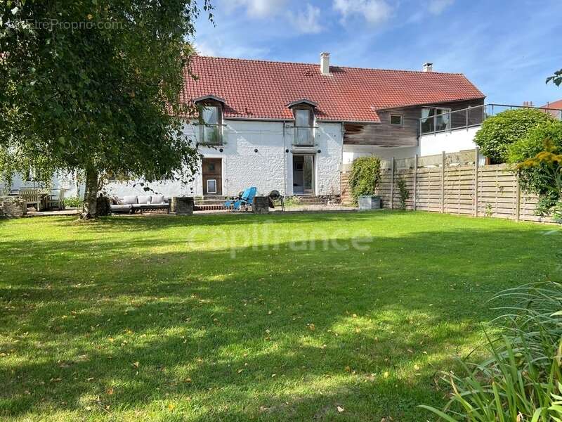 À vendre - hardinghen - propriété - surface totale - 690 m 2 -  maison principale 273 m2 -  2 gites - dépendance - garage - terr - photo 18