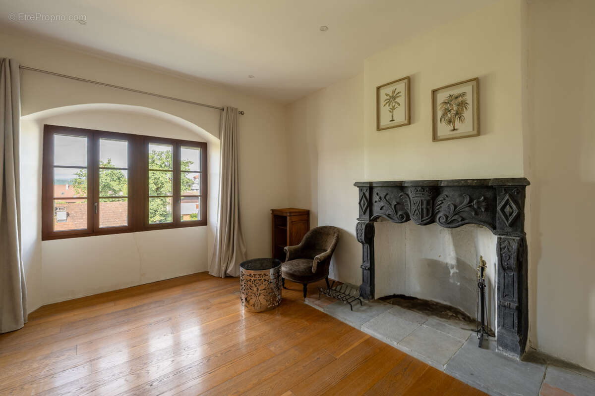 Appartement à QUINTAL