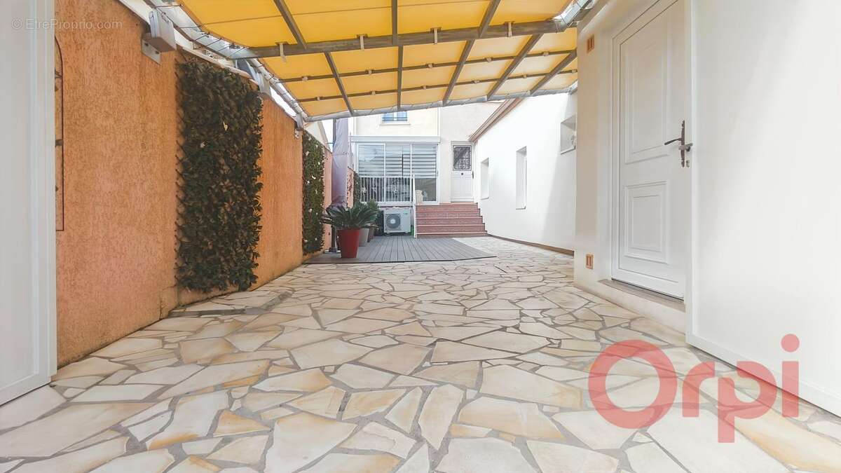 Maison à VALRAS-PLAGE