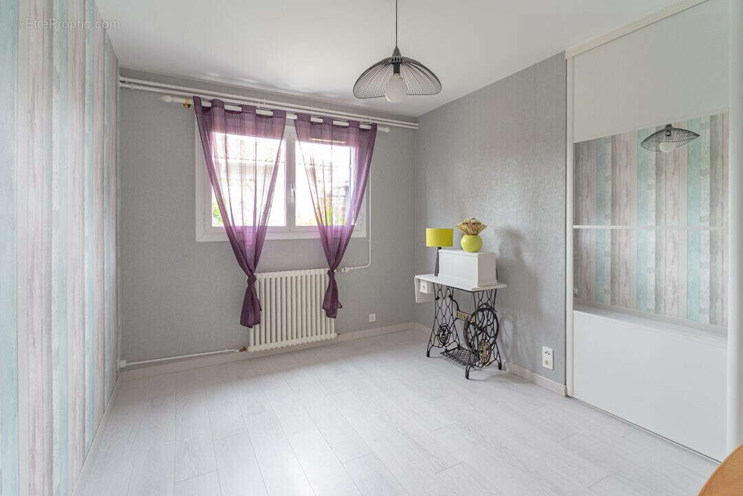 Maison à SALLES