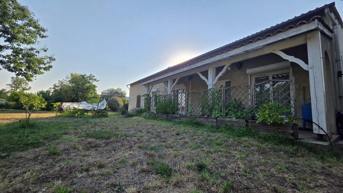 Maison à CADAUJAC