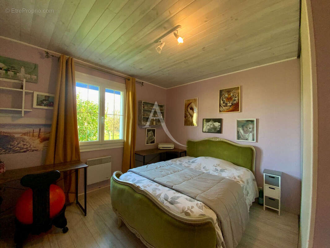 Maison à ALLAS-BOCAGE