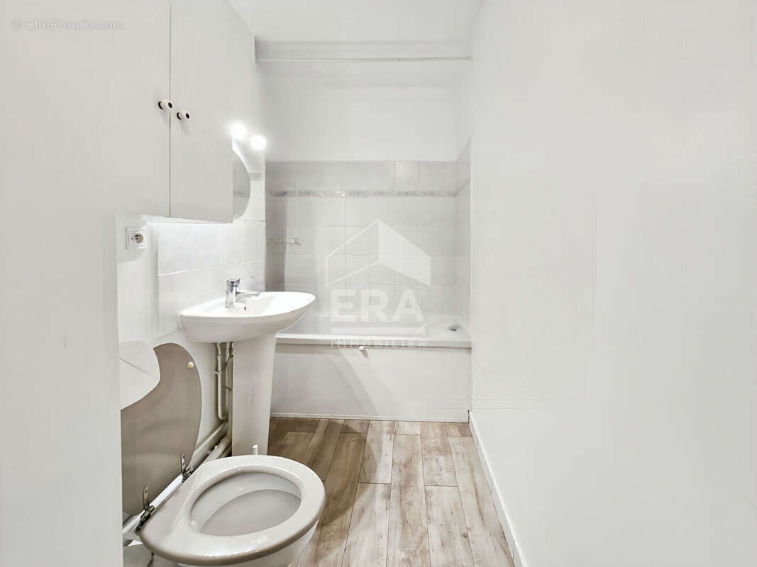 Appartement à DAMMARIE-LES-LYS