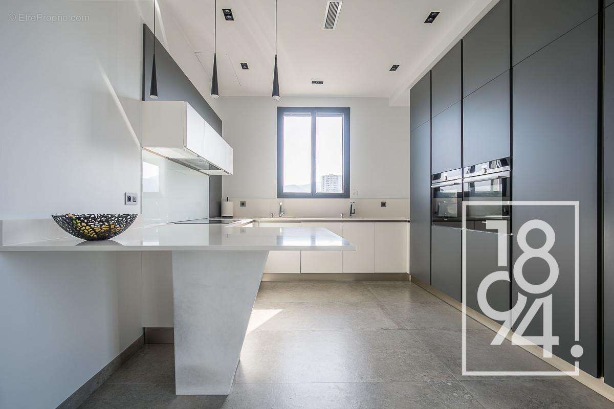 Appartement à MARSEILLE-9E