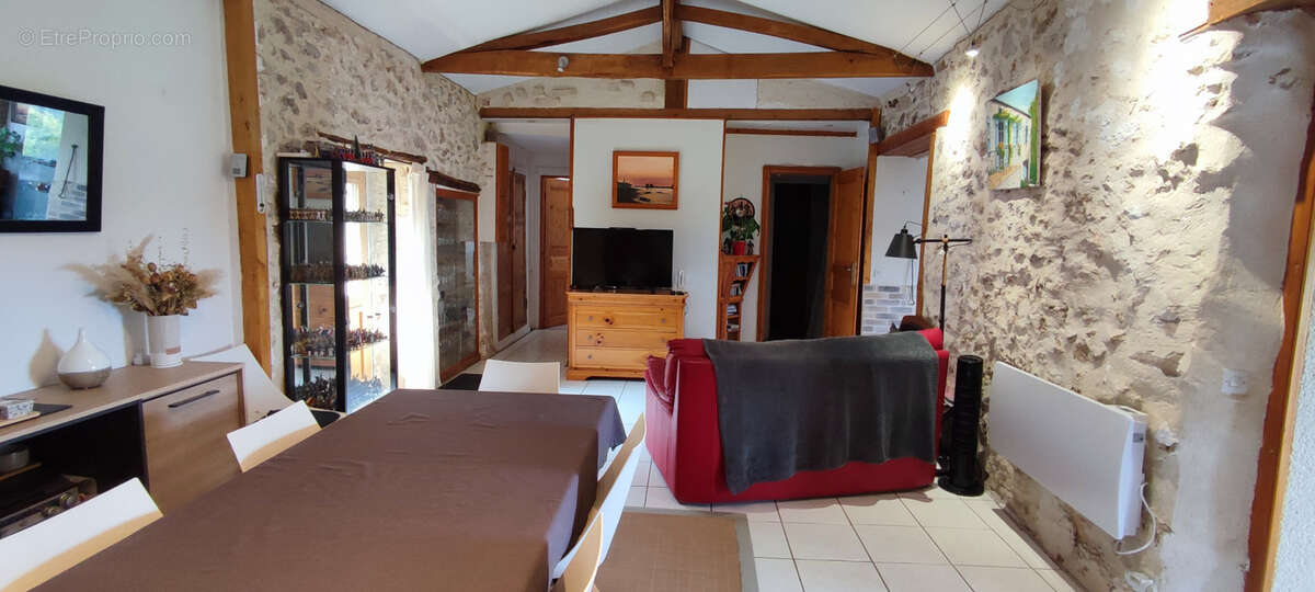 Maison à ROQUECOR