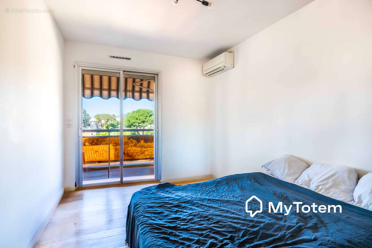 Appartement à SAINT-LAURENT-DU-VAR