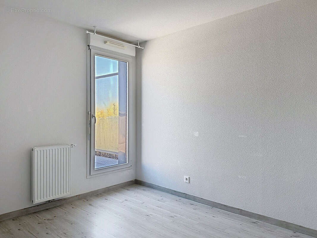Appartement Villenave D Ornon 3 pièce(s) 80 m2 en attique. - photo 4