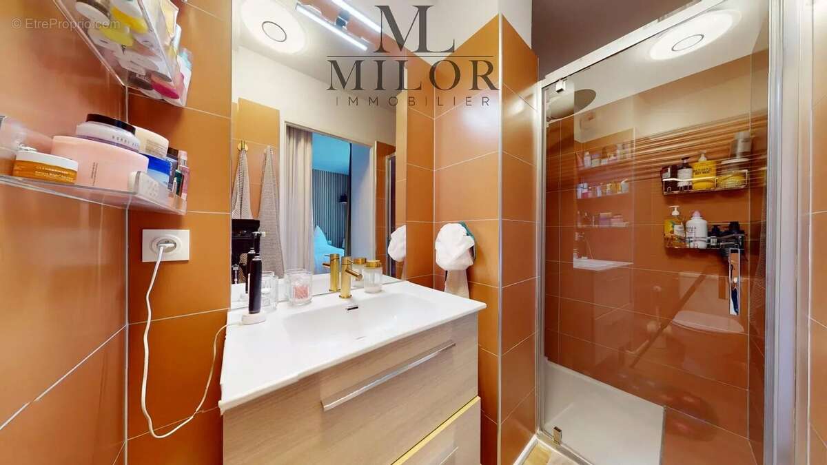 Appartement à SAINT-MARTIN-DU-VAR