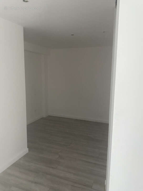 Appartement à MAUGUIO