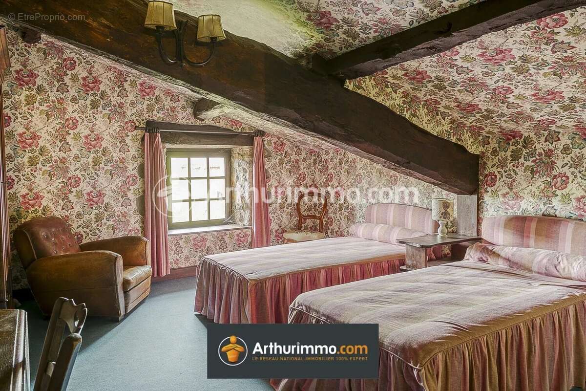 Maison à VILLECHENEVE