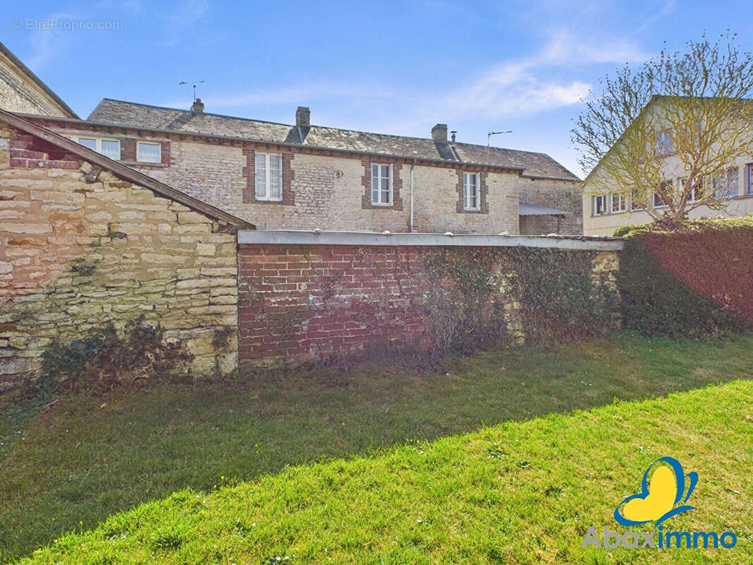 Maison à CESNY-BOIS-HALBOUT