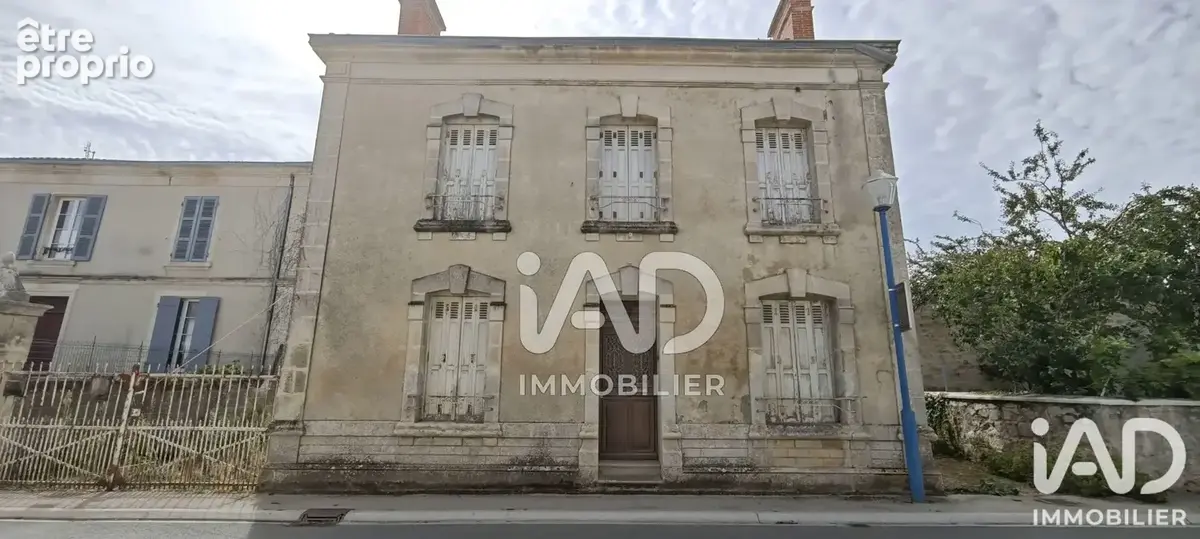 Photo 1 - Maison à LE POIRE-SUR-VELLUIRE
