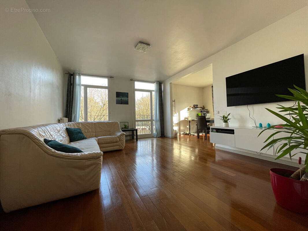 Appartement à RIS-ORANGIS