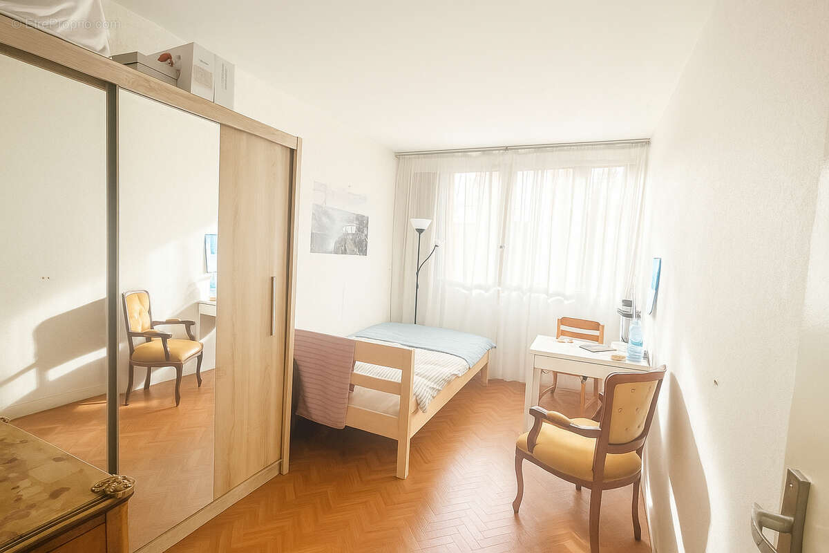 Appartement à IVRY-SUR-SEINE