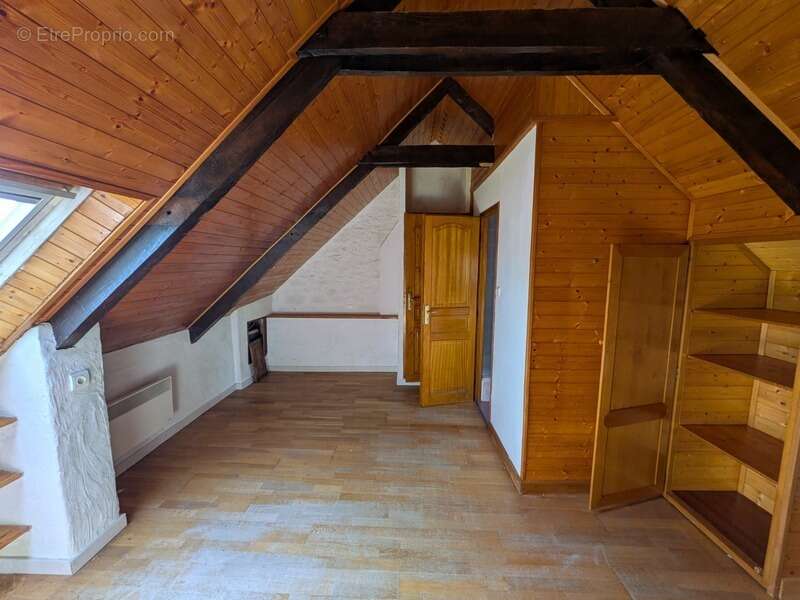 Saint caradec tregomel longere de 208m² de 8 pieces  environ sur parcelle de 1600m² - photo 18