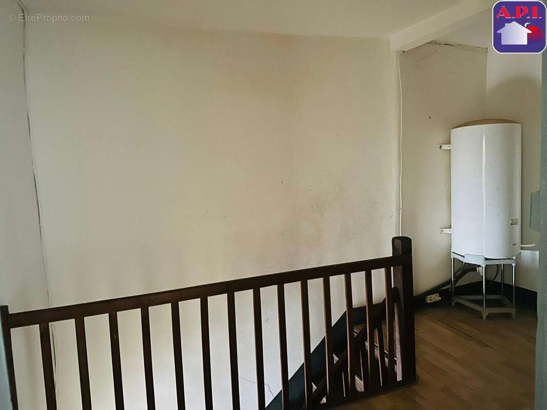 Maison 100 m² à Artigat  - photo 4