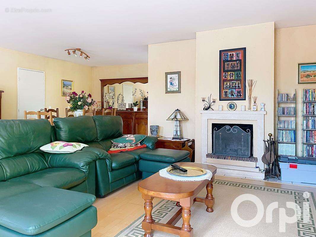 Maison à BALLAINVILLIERS