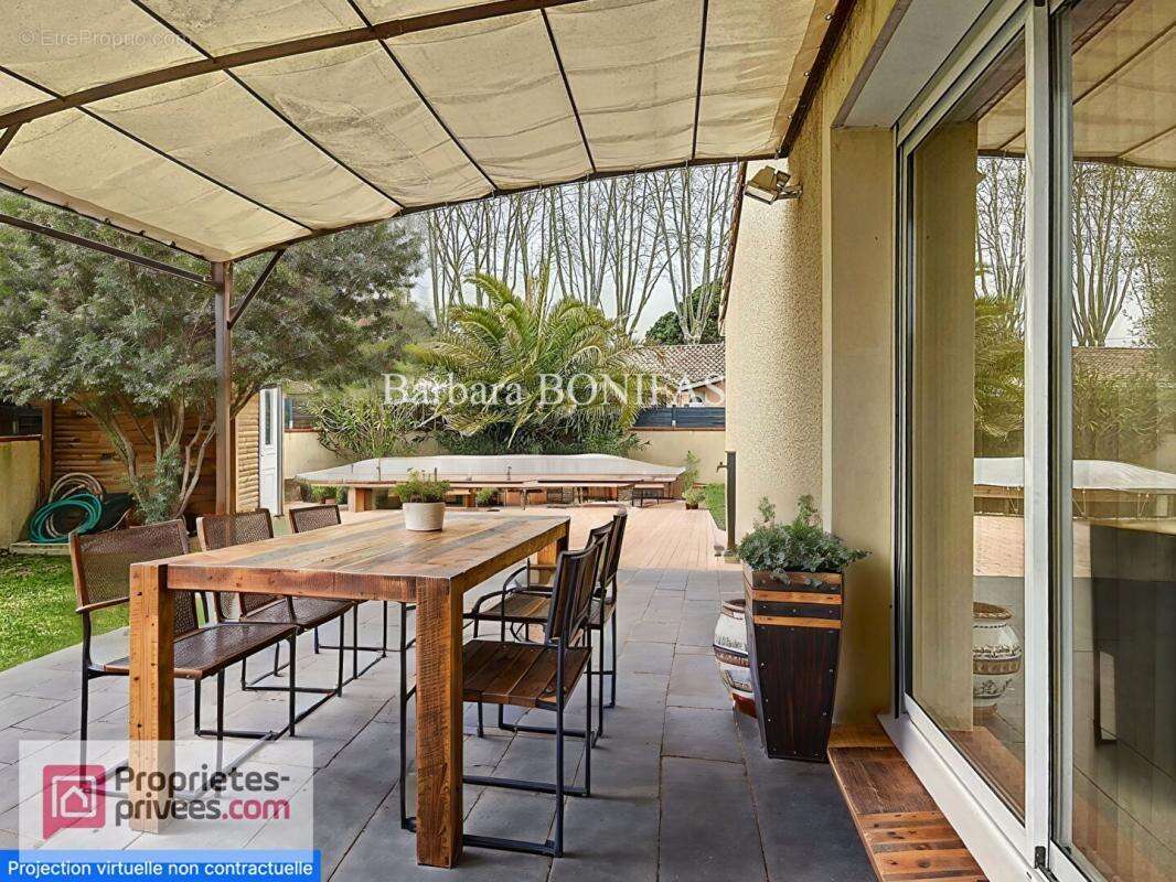 Maison à SAINT-SULPICE