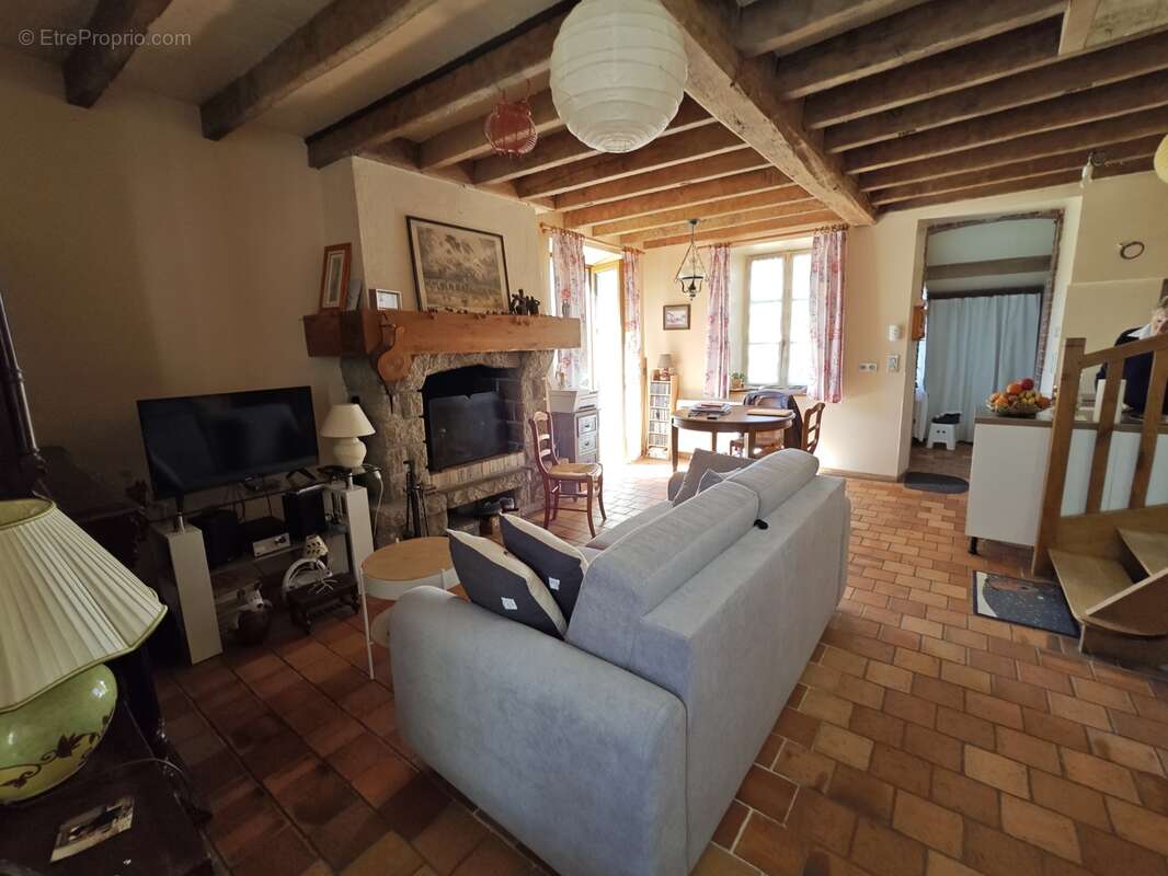 Maison à LA SOUTERRAINE