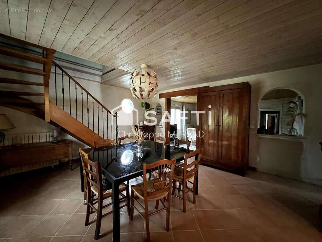 Photo 9 - Maison à LES ORMES