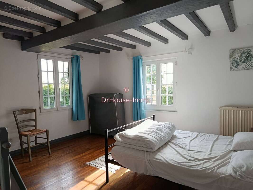Maison à SAINT-ETIENNE-L'ALLIER