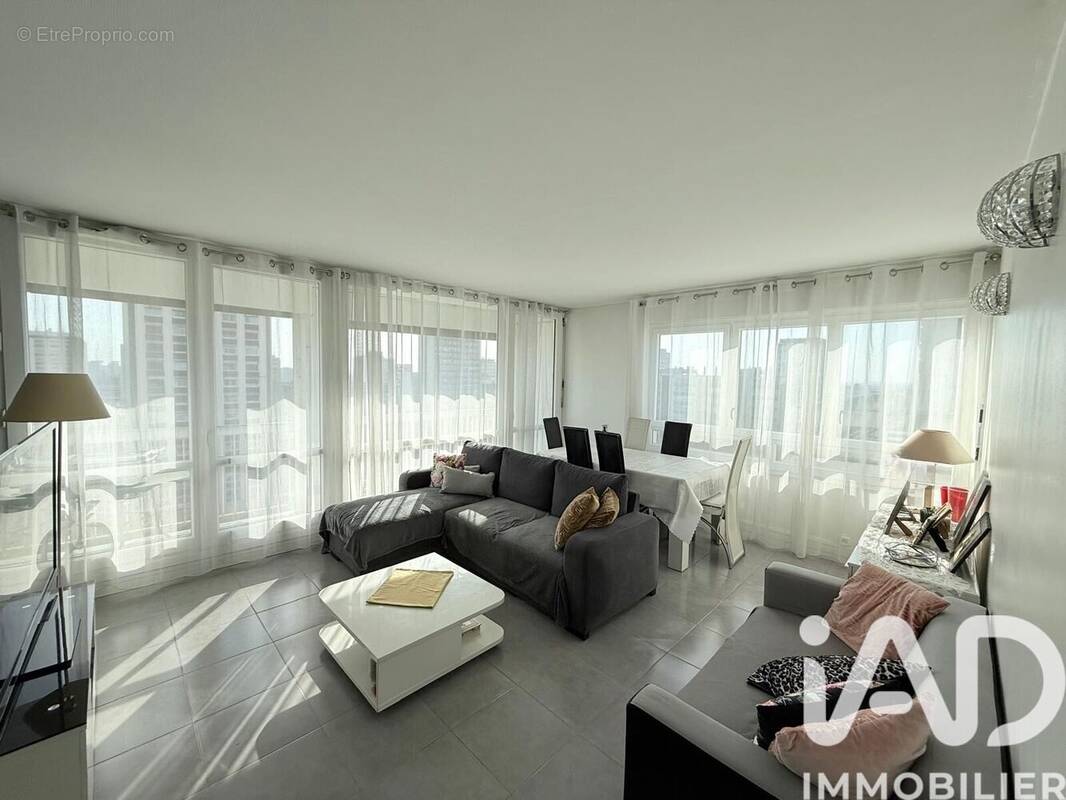 Photo 1 - Appartement à SARCELLES