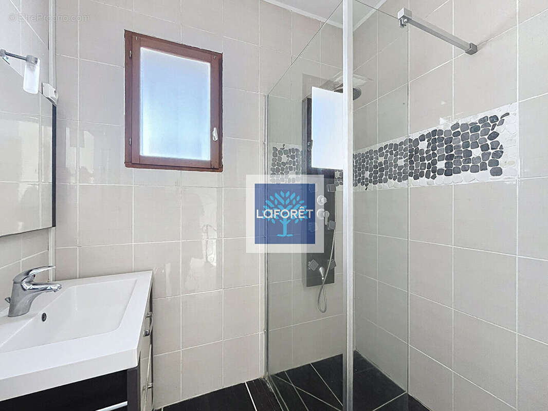 Ensemble immobilier de rapport au coeur Jonzac - photo 8