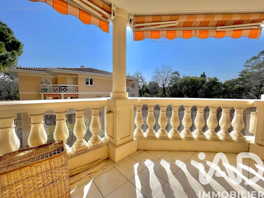 Photo 1 - Appartement à FREJUS
