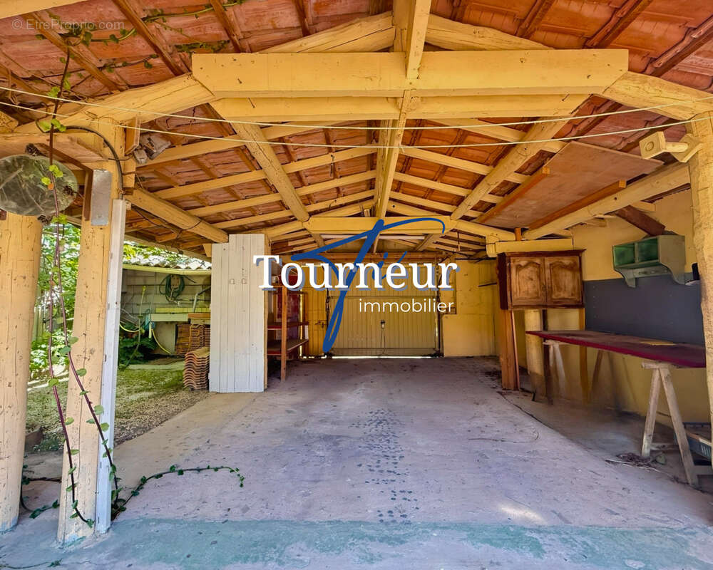 Maison à SIX-FOURS-LES-PLAGES