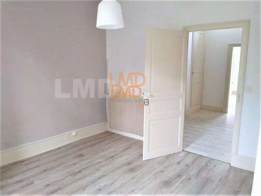 Appartement à AUBIN