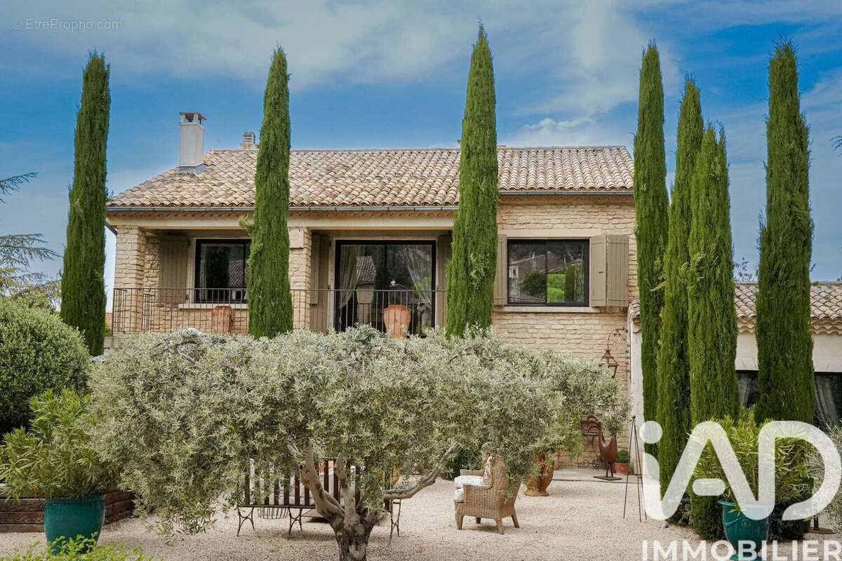 Photo 3 - Maison à ROBION