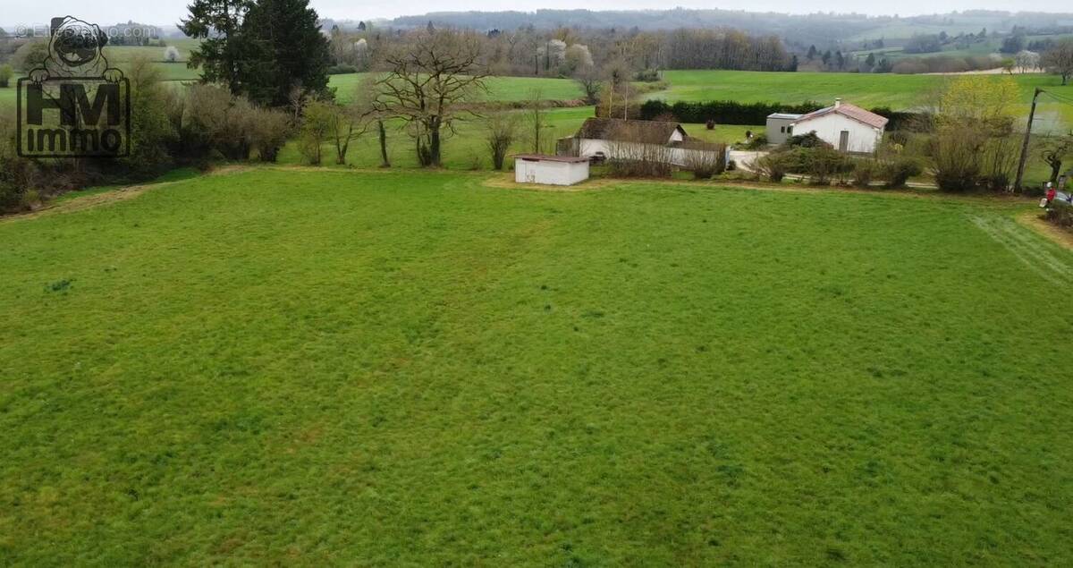 n°4 - Terrain à ANGOISSE