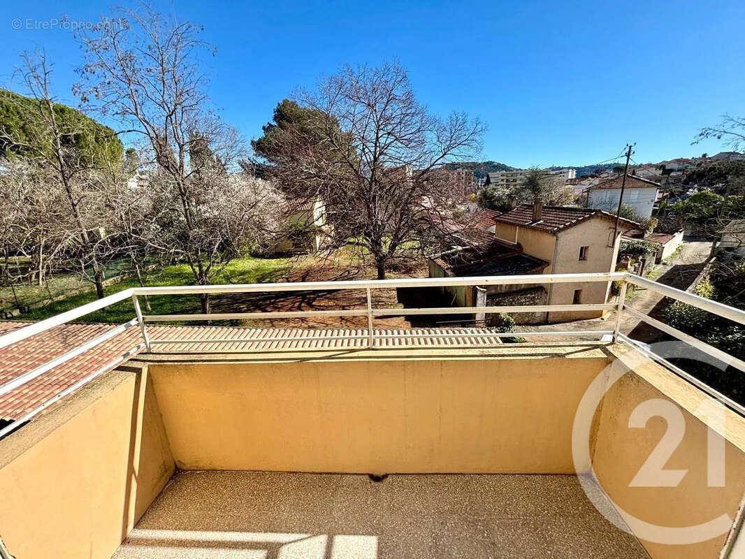 Appartement à LE CANNET