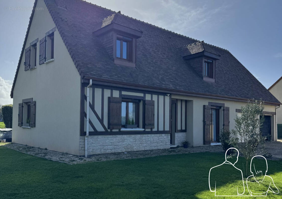 Maison à LA RIVIERE-SAINT-SAUVEUR