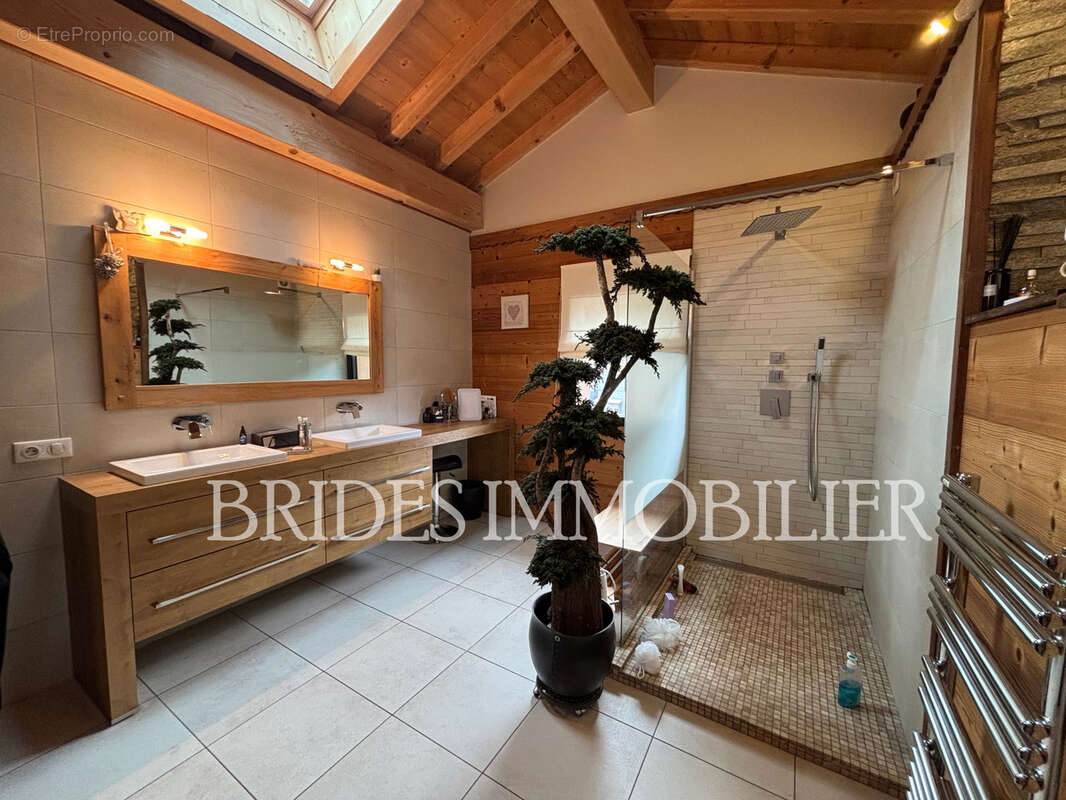 Maison à AIGUEBLANCHE