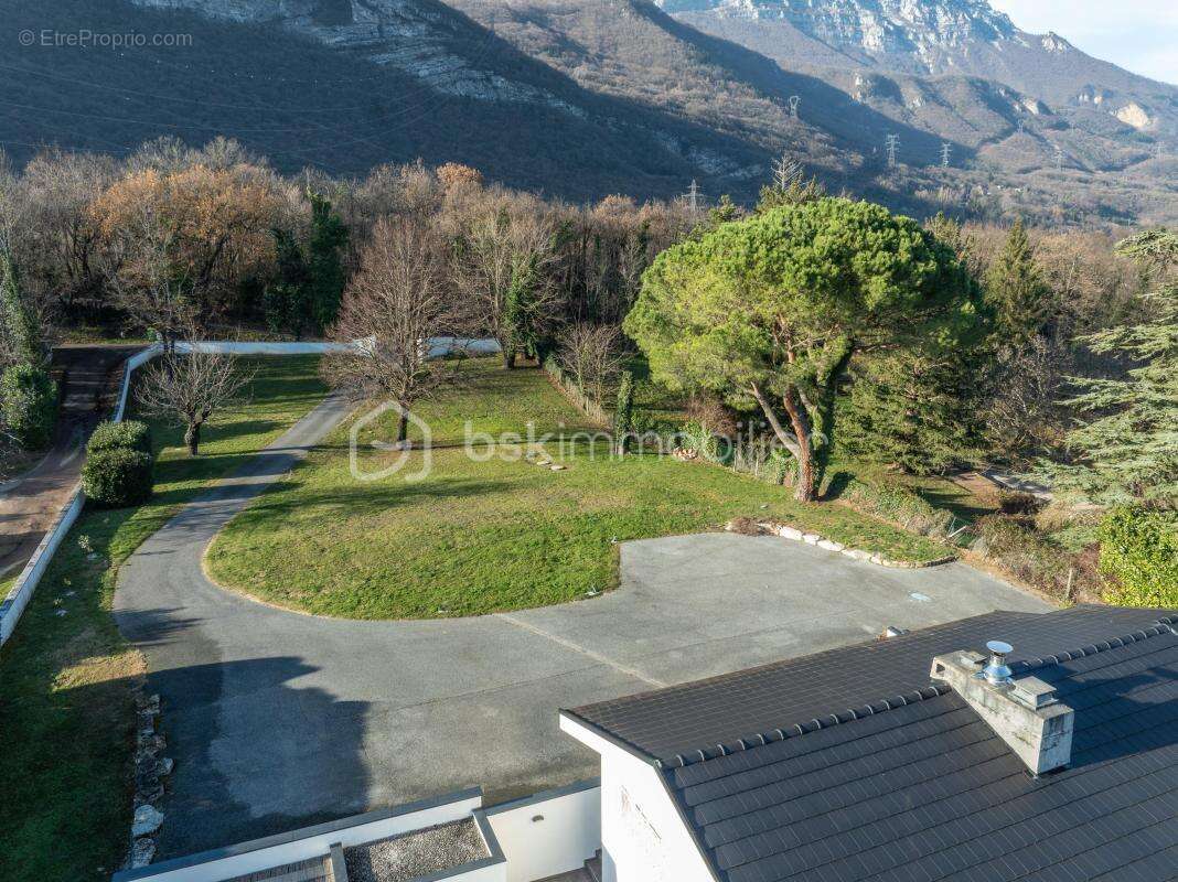 Maison à VARCES-ALLIERES-ET-RISSET