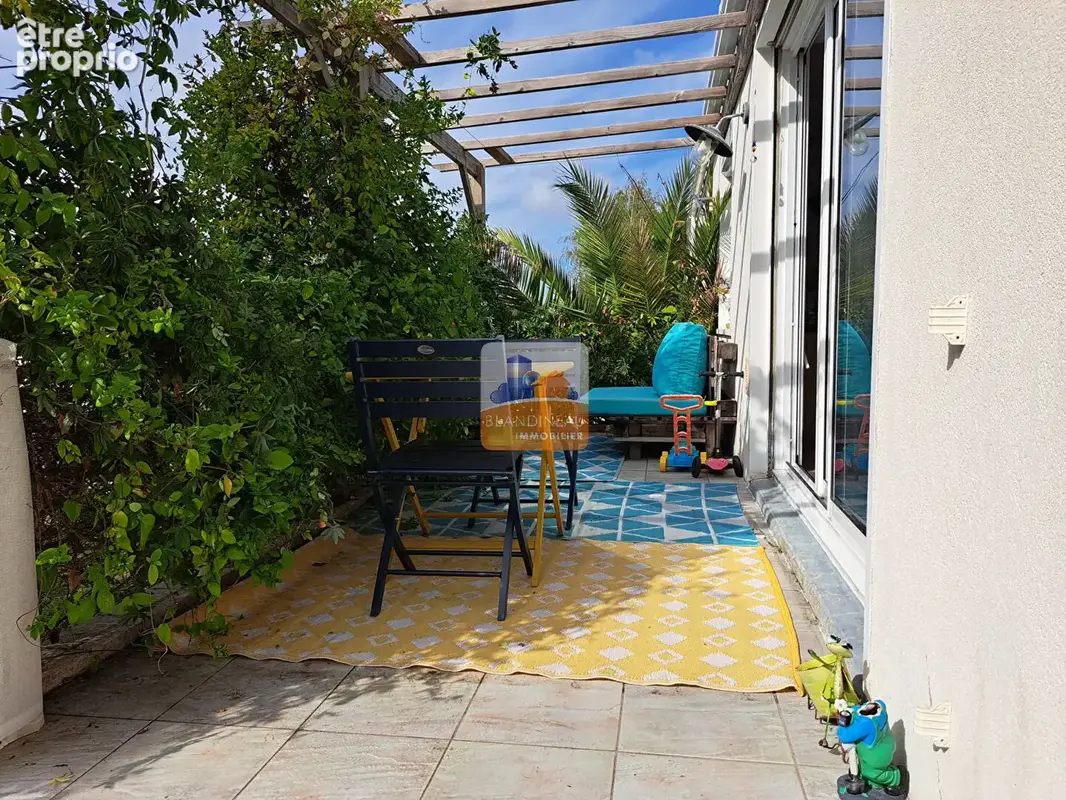BRAINS Maison  4 CHAMBRES  92 m2  et 101 m² au sol - photo 12