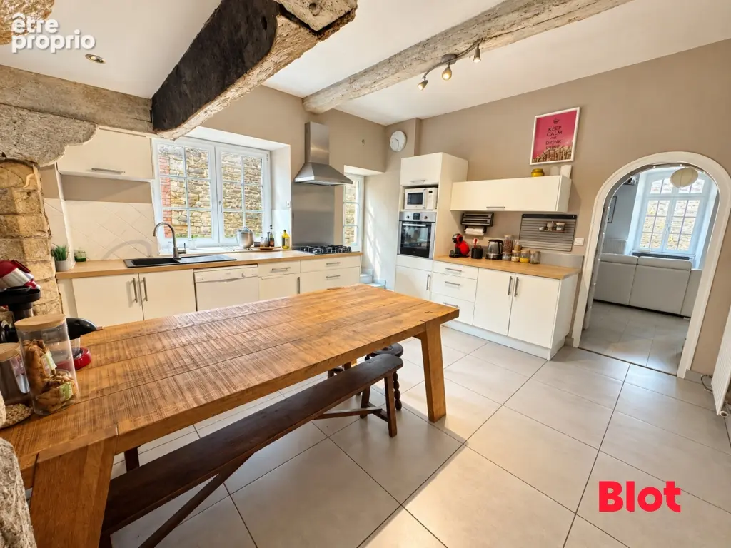 Maison 8 pièces 271 m² à vendre à Bais (35680) - photo 4