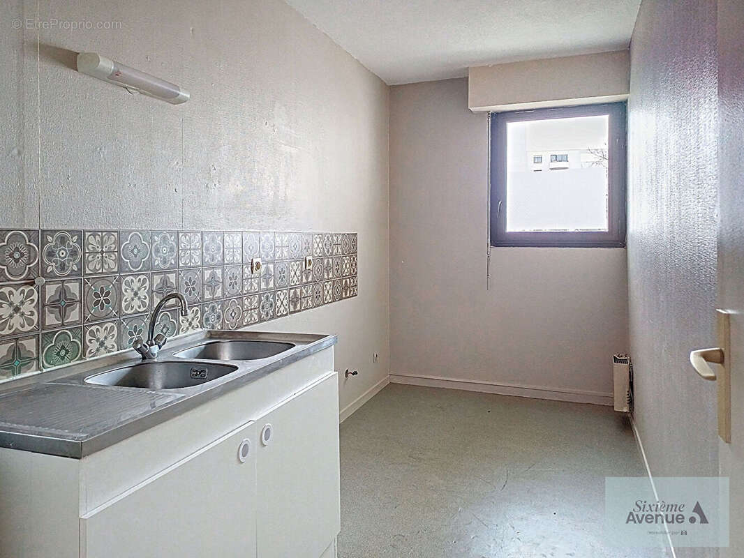 Appartement à LYON-8E